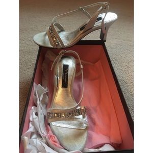 Nina Gerine Silver Glimmer Heels